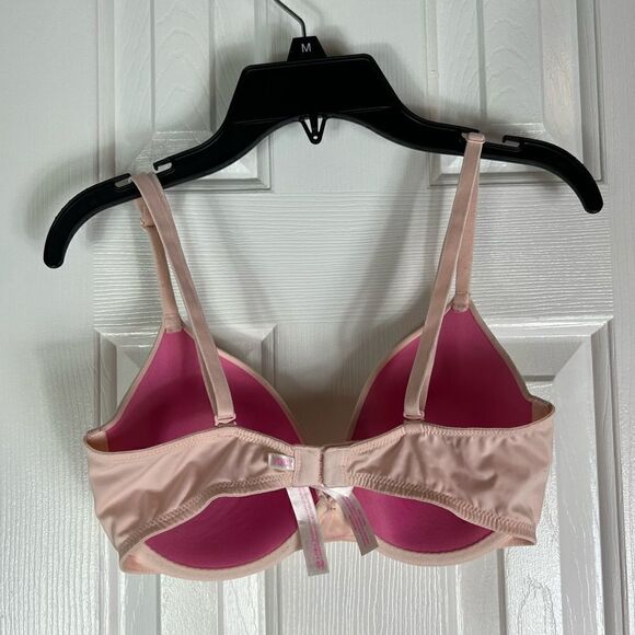 PINK Victoria Secret Wear Everyday Tshirt Lightly Lined 32D - Picture 3 of 3